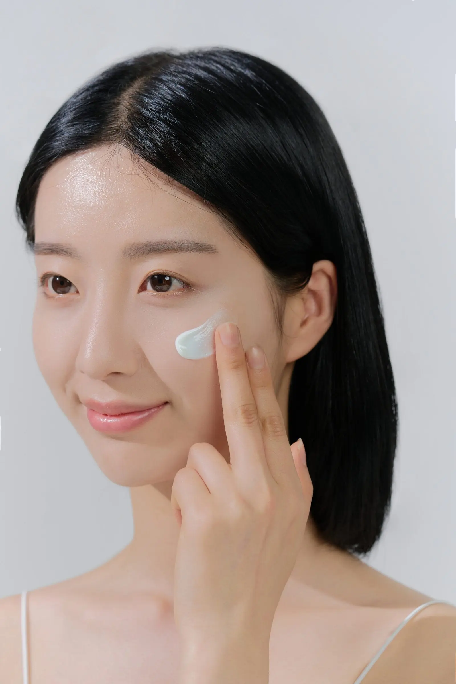Madagascar Centella Hyalu-Cica Water-Fit Sun Serum - Image 3